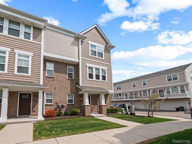 Property Photo: 2500 Normandy Road 41 MI 48073