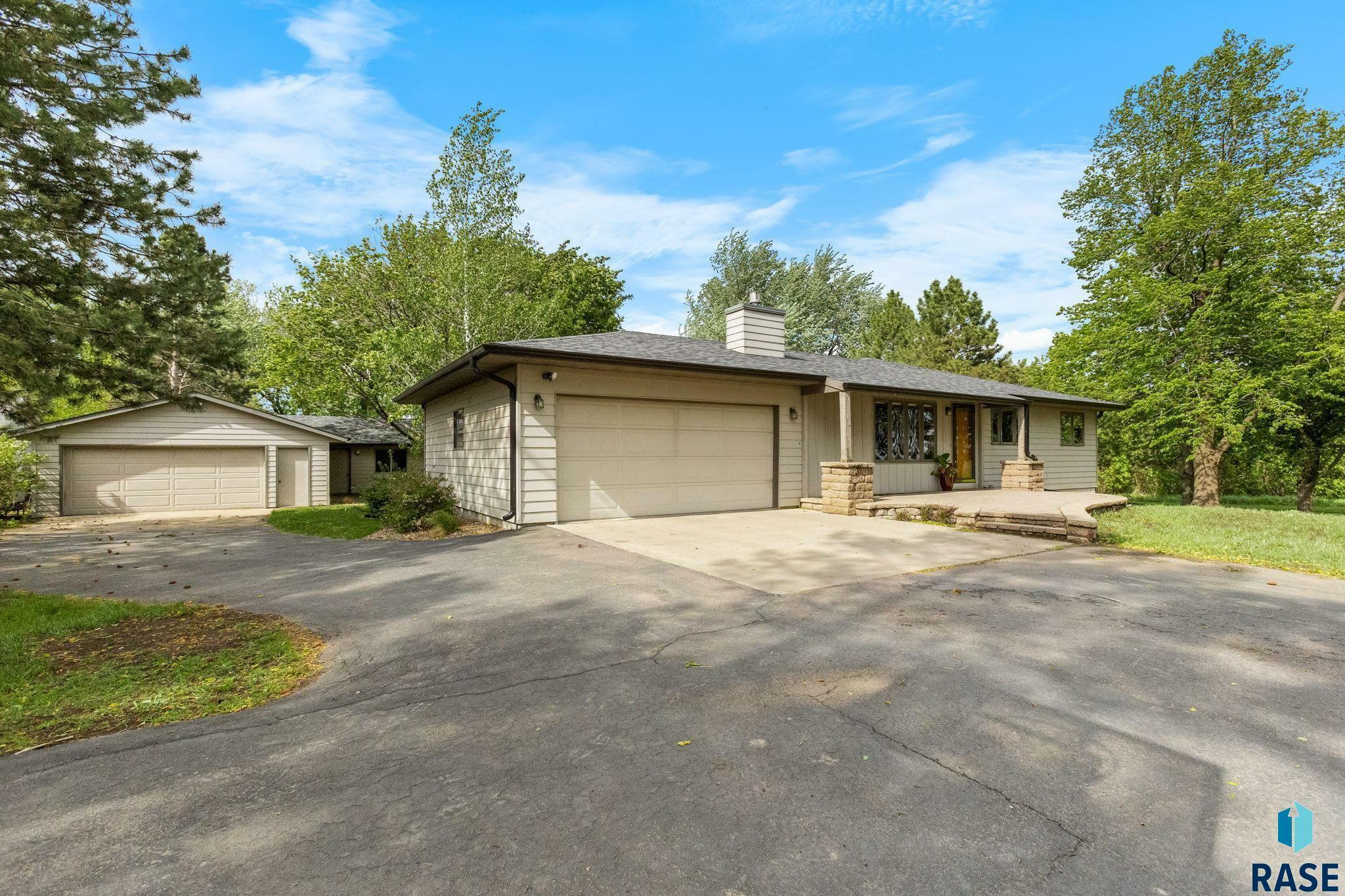 Property Photo: 47516 271st St SD 57032