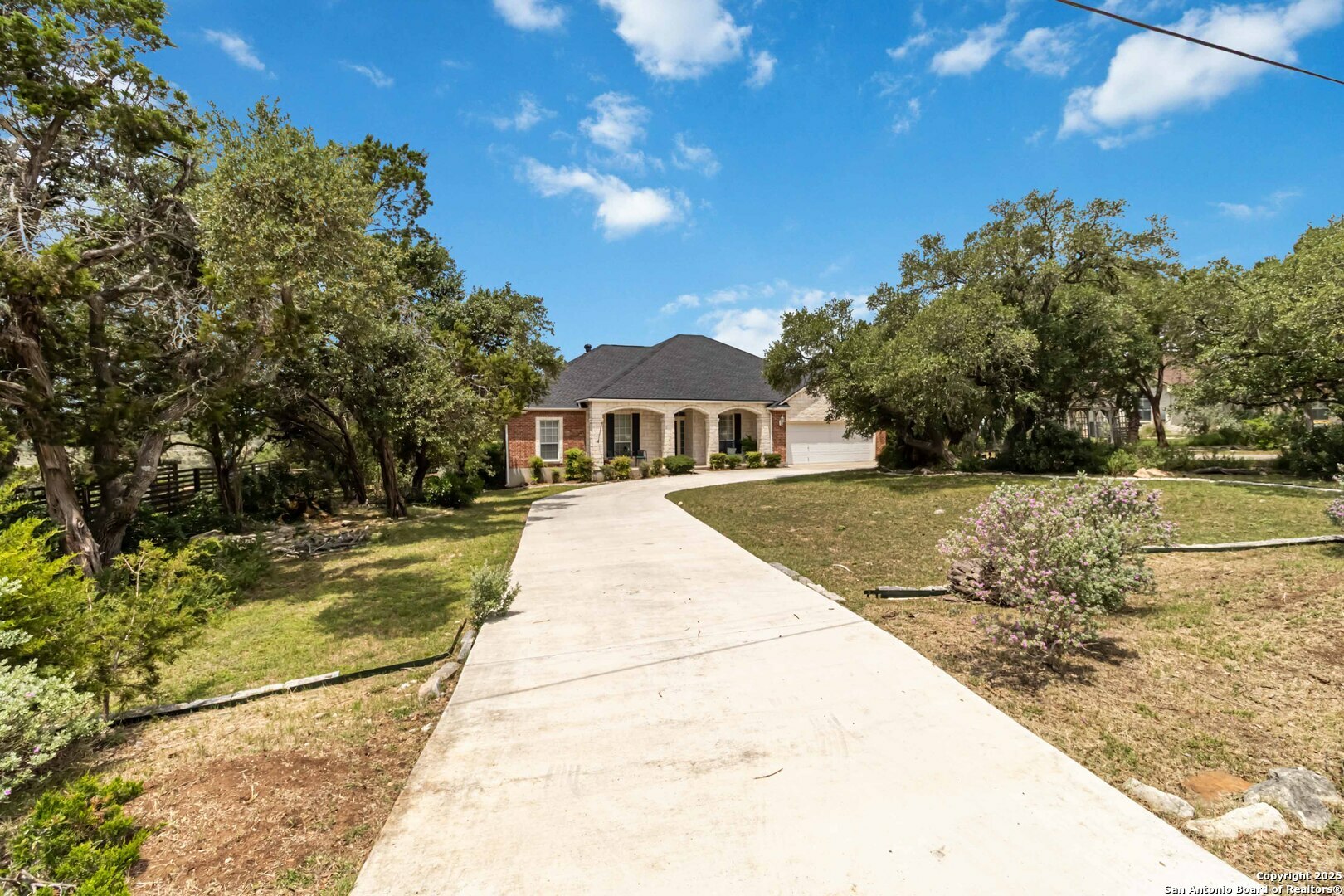 Property Photo: 573 Mountain Oaks Dr TX 78133