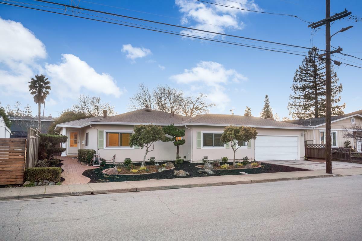 Property Photo: 542 Topaz Street CA 94062