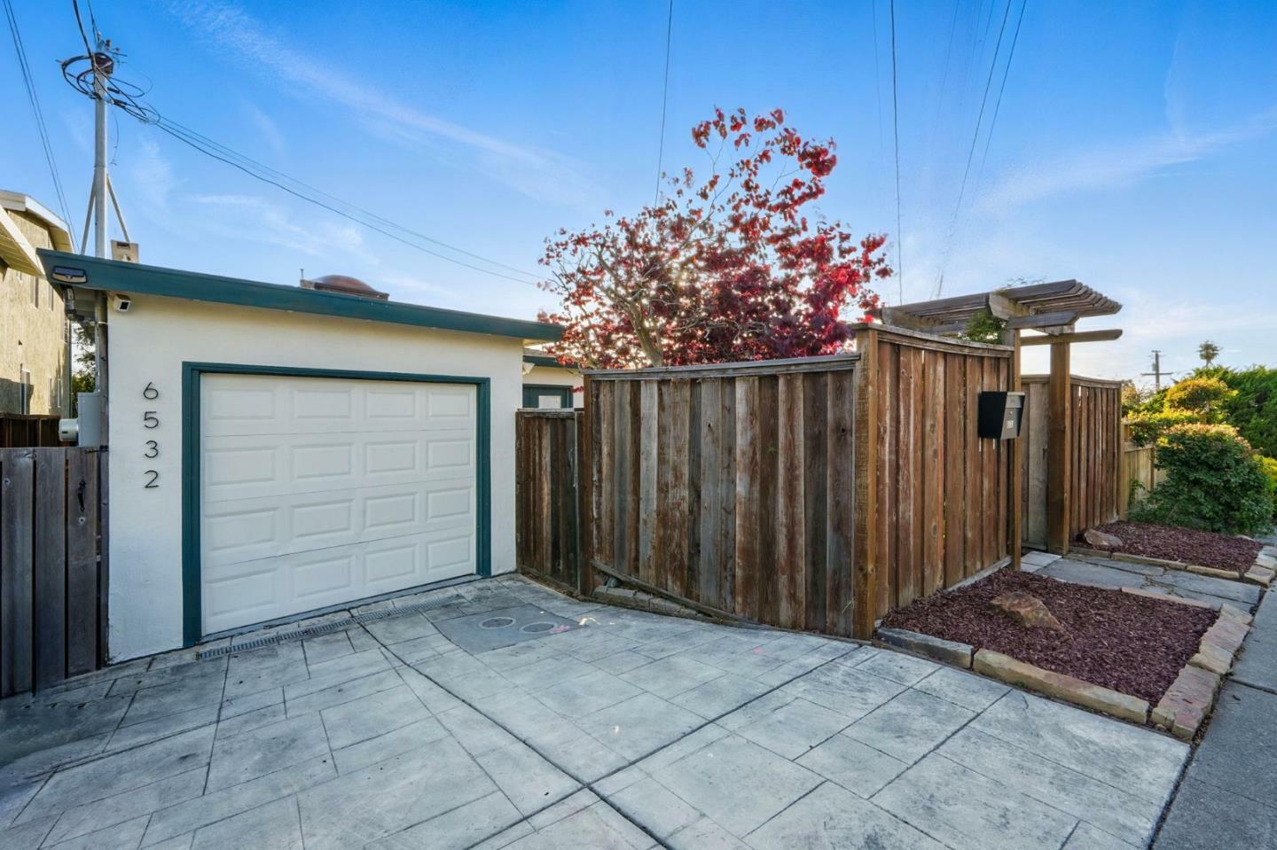 Property Photo: 6532 Claremont Avenue CA 94805