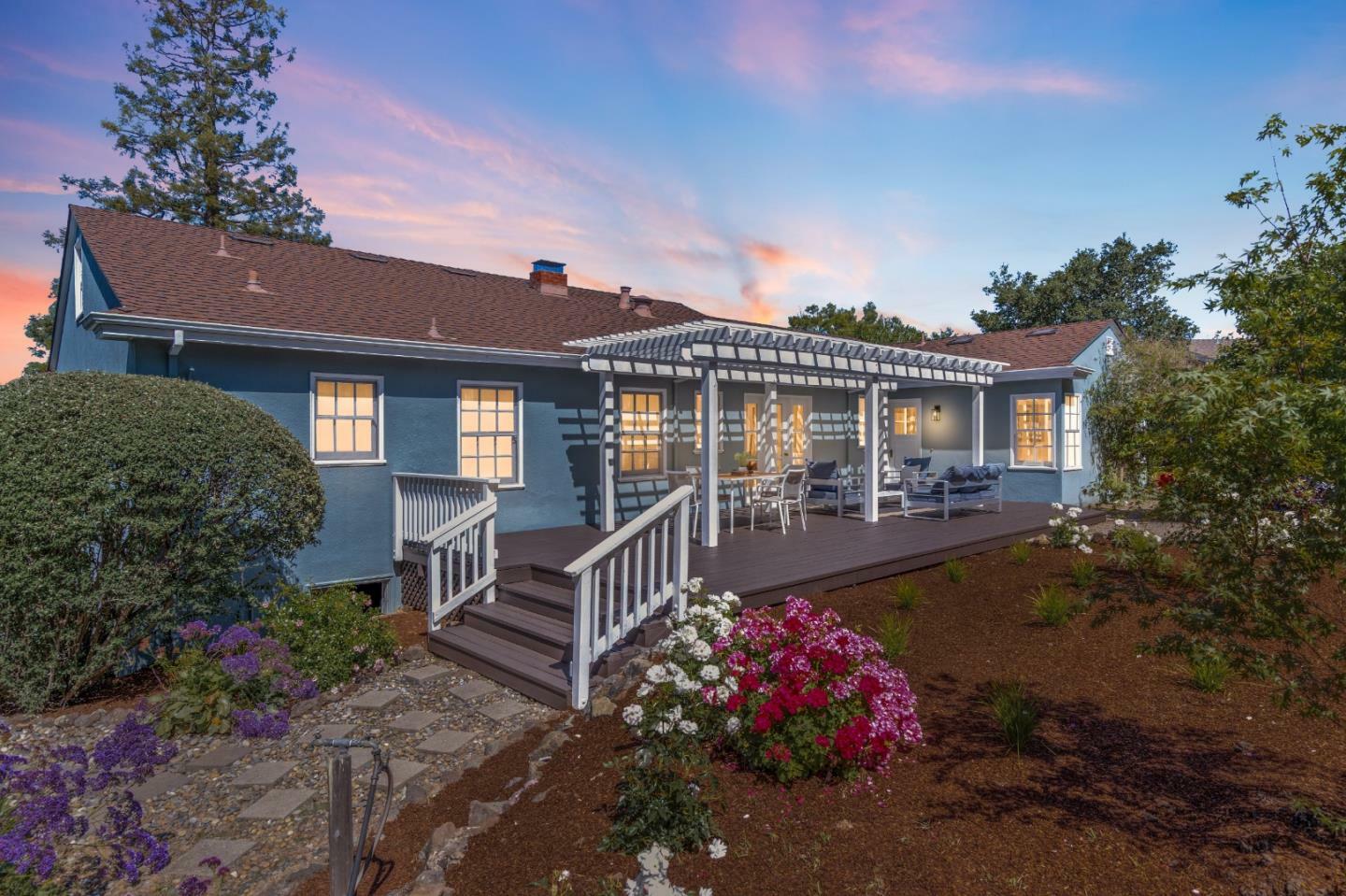 Property Photo: 206 Frances Lane CA 94062