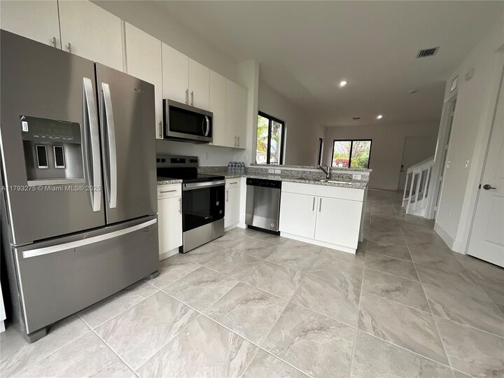 Property Photo: