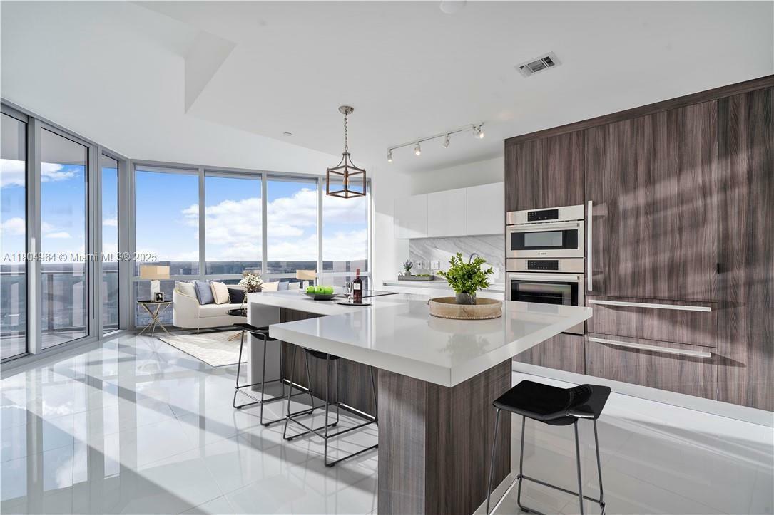 851 NE 1st Ave 2904  Miami FL 33132 photo