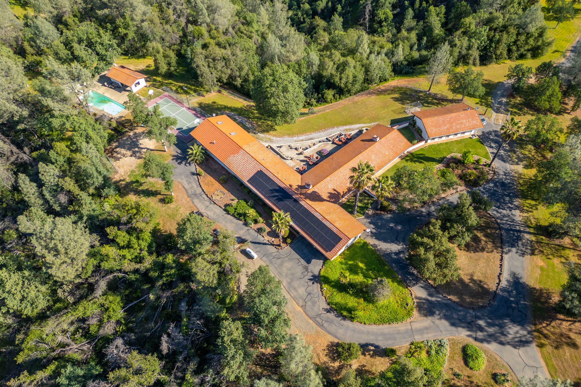 Property Photo:  17832 Windsor Lane  CA 96007 