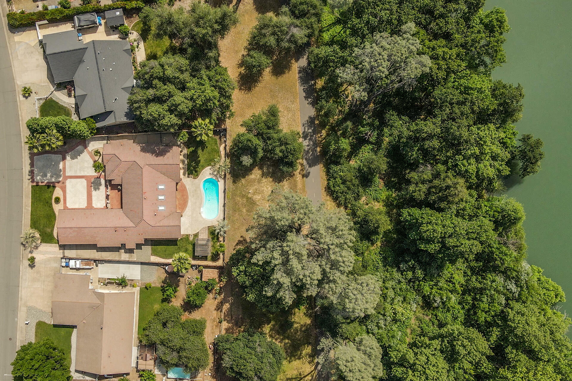 2759 Lake Redding Drive  Redding CA 96003 photo