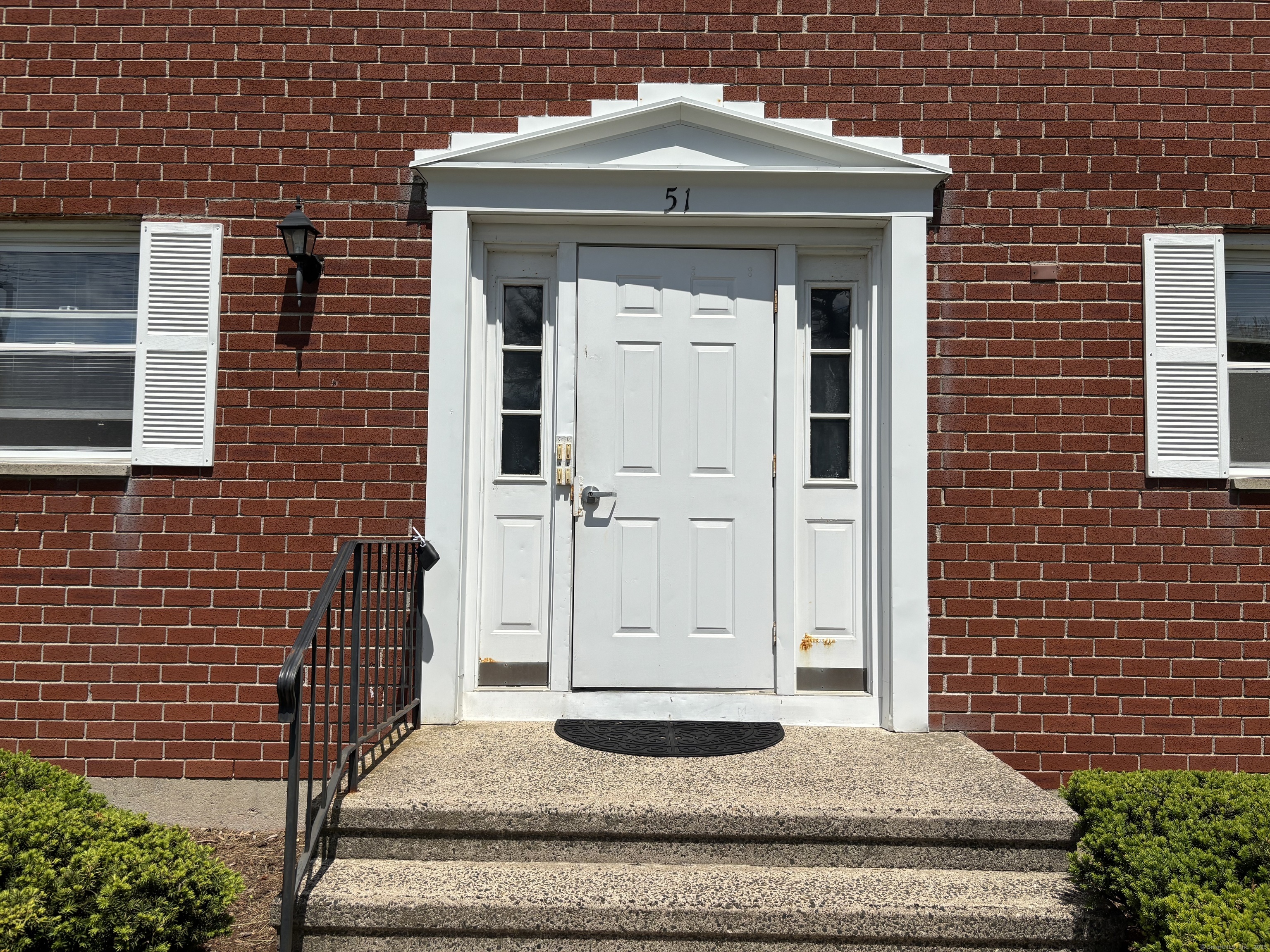 Property Photo: 51 East Broadway C CT 06460