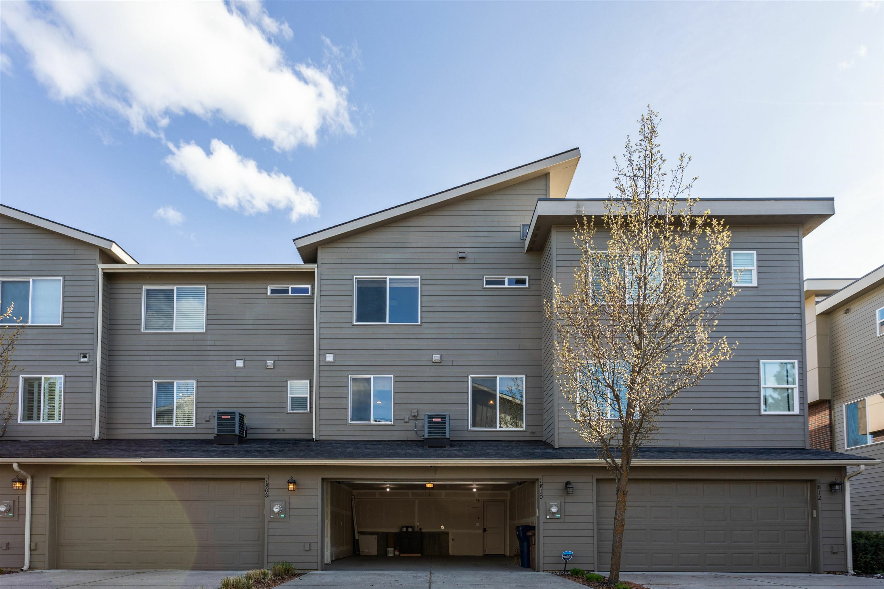 Property Photo: 1810 W Summit Pkwy WA 99201