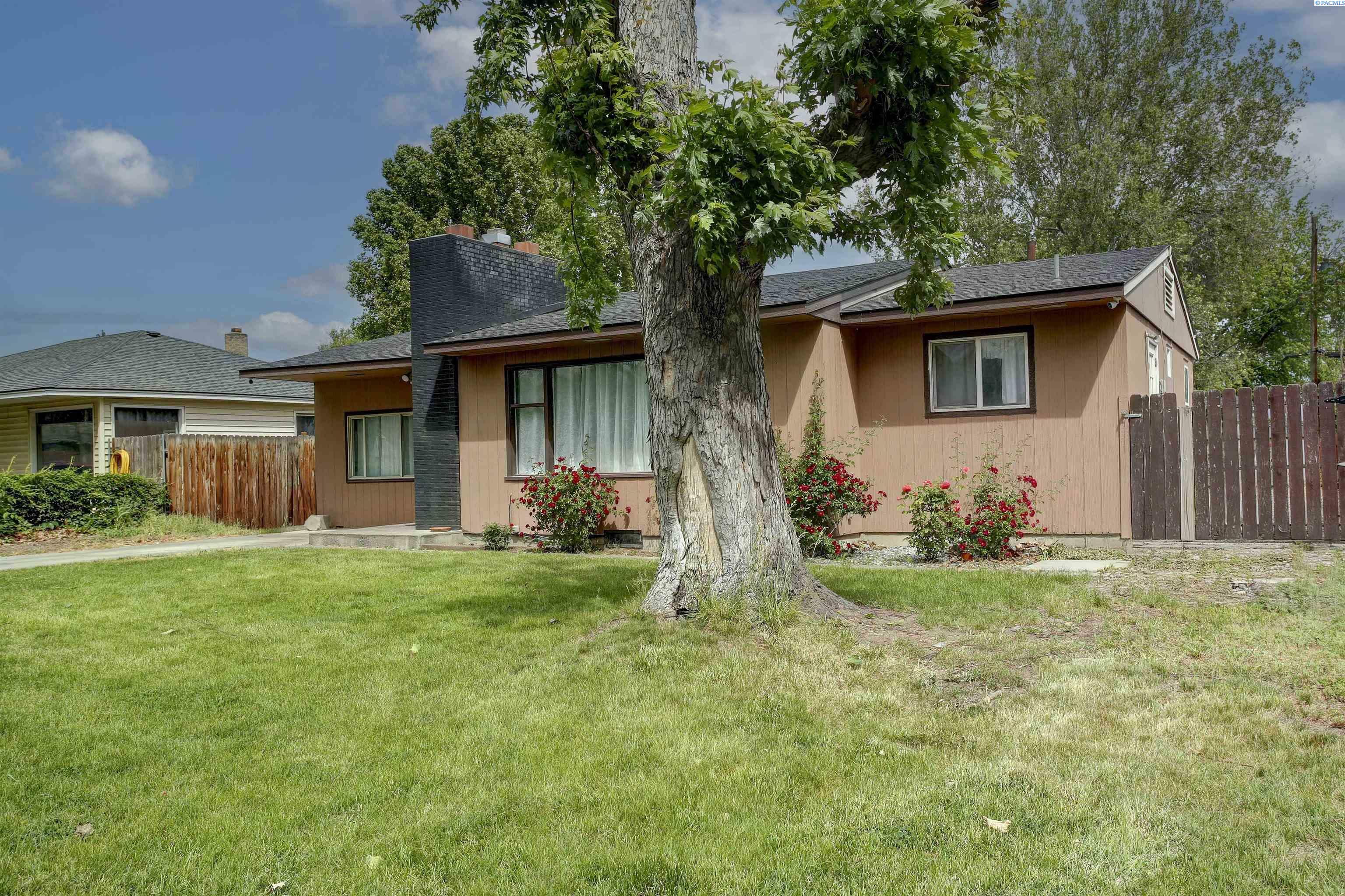 Property Photo: 1932 W 6th Ave WA 99336