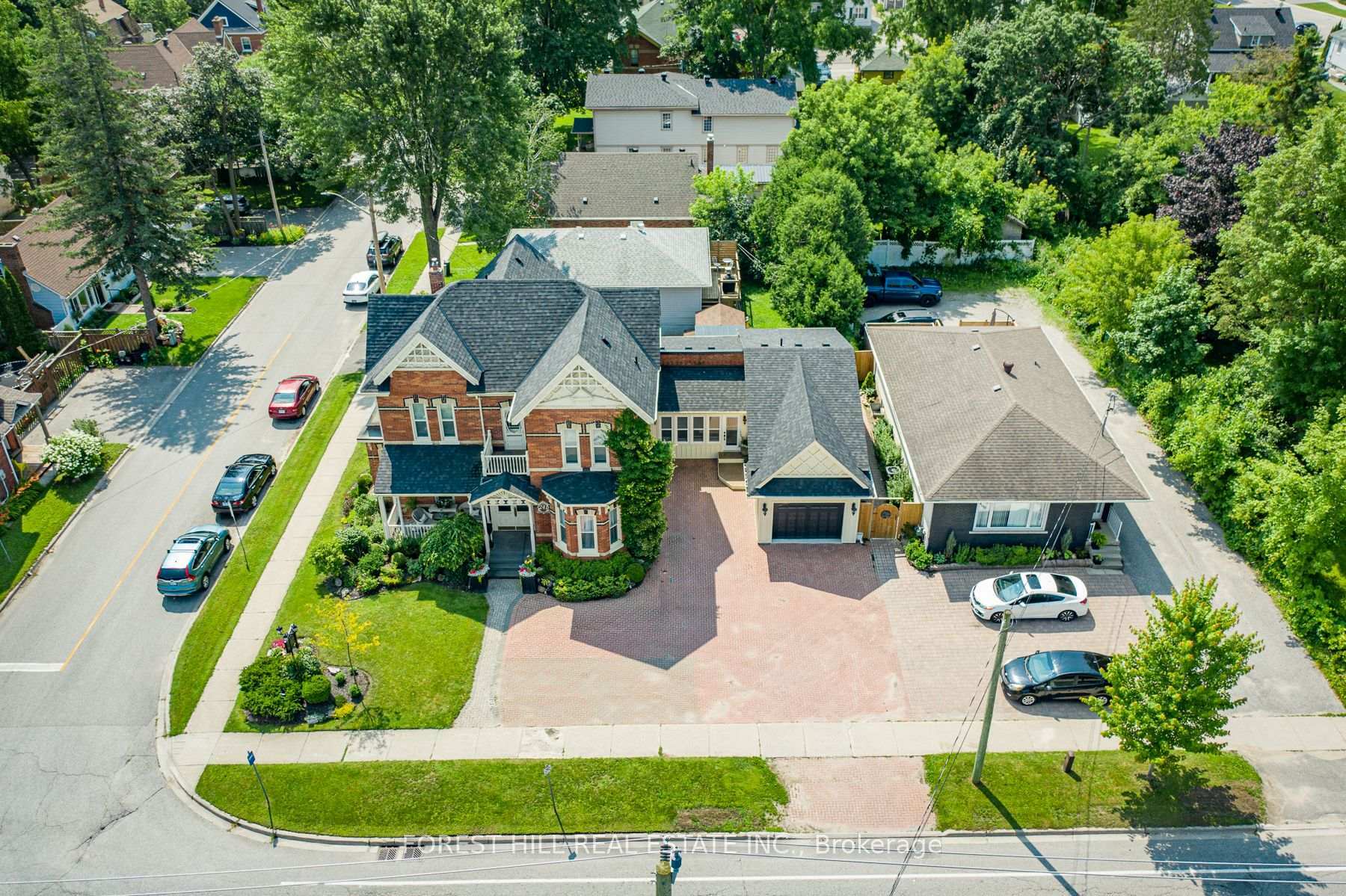241 Mississaga Street W  Orillia ON L3V 3B7 photo