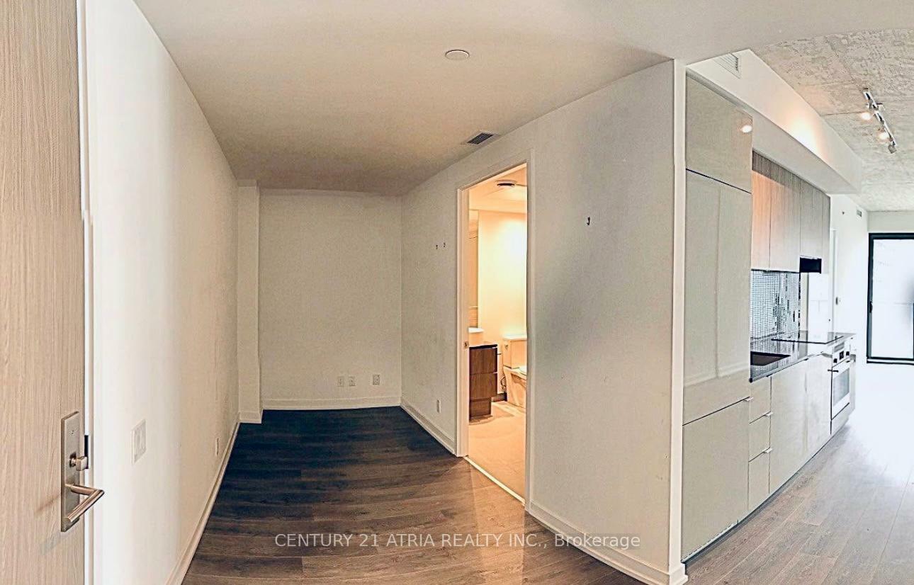 Property Photo: 161 Roehampton Avenue 602 ON M4P 1P9