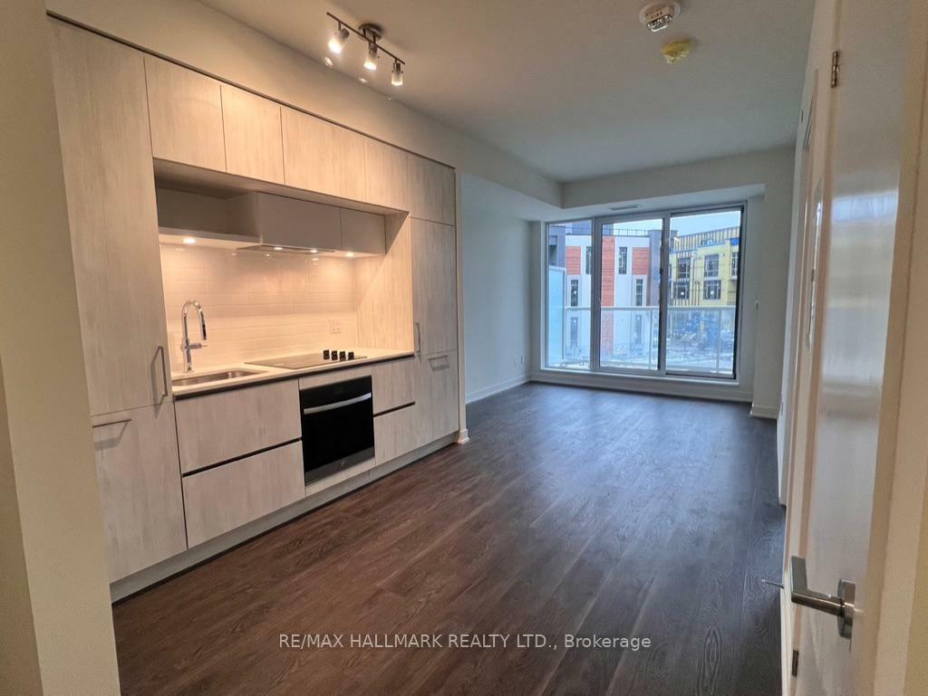 Property Photo: 6 David Eyer Road 416 ON L4S 0N5