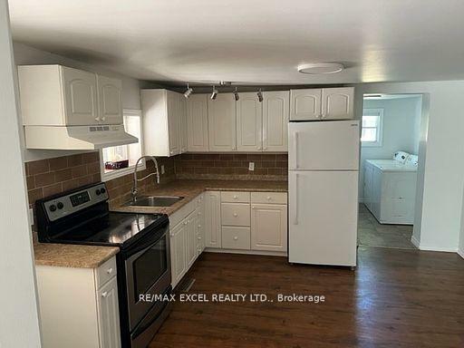 Property Photo:  28 St James Street  ON L0E 1R0 