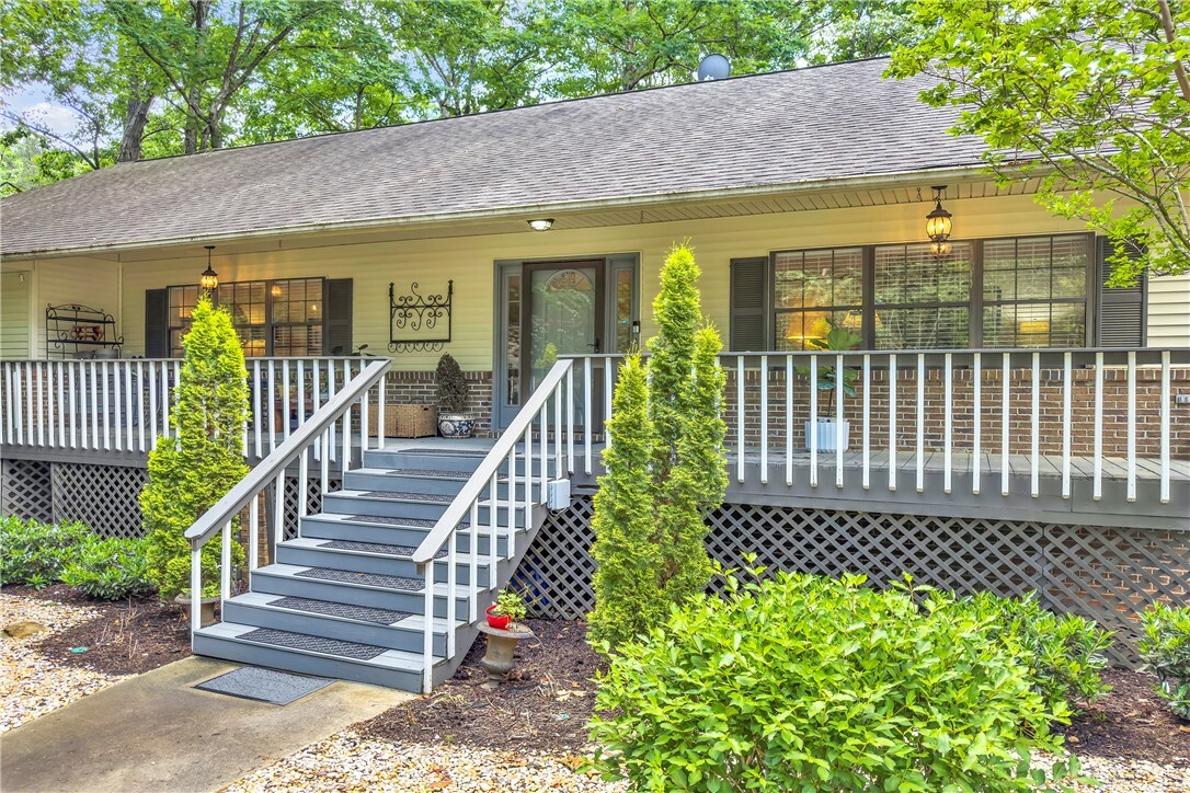 Property Photo: 345 Oconee Avenue SC 29693