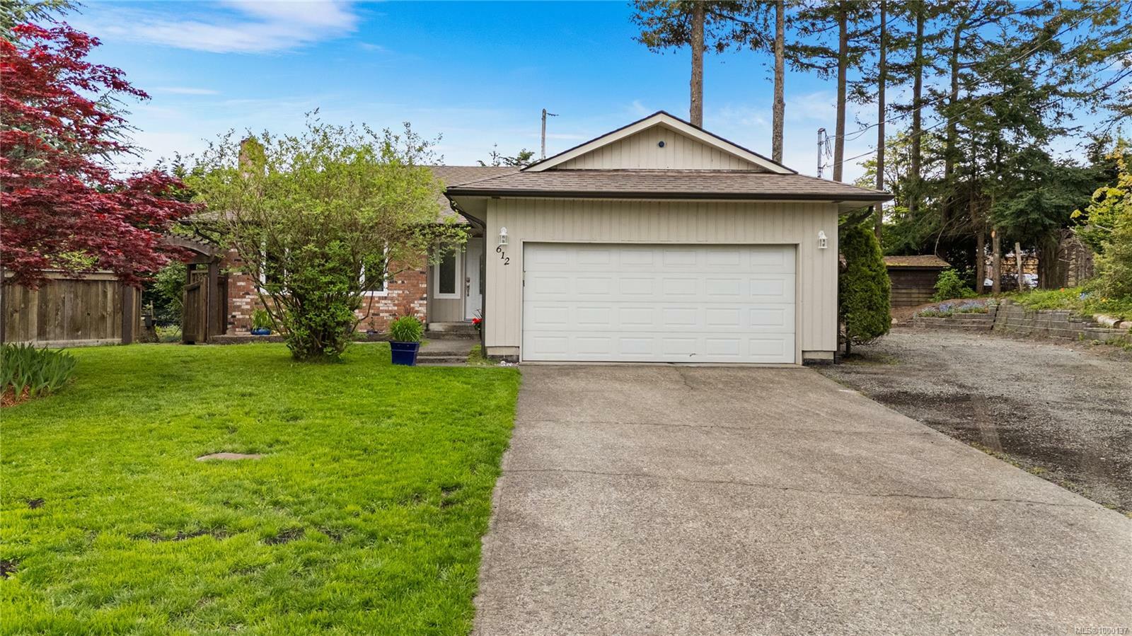 Property Photo: 612 Cormorant Pl BC V9W 6A6