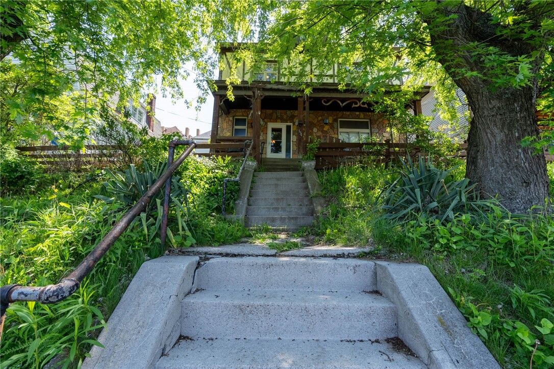 Property Photo:  134 Kirk Ave  PA 15227 
