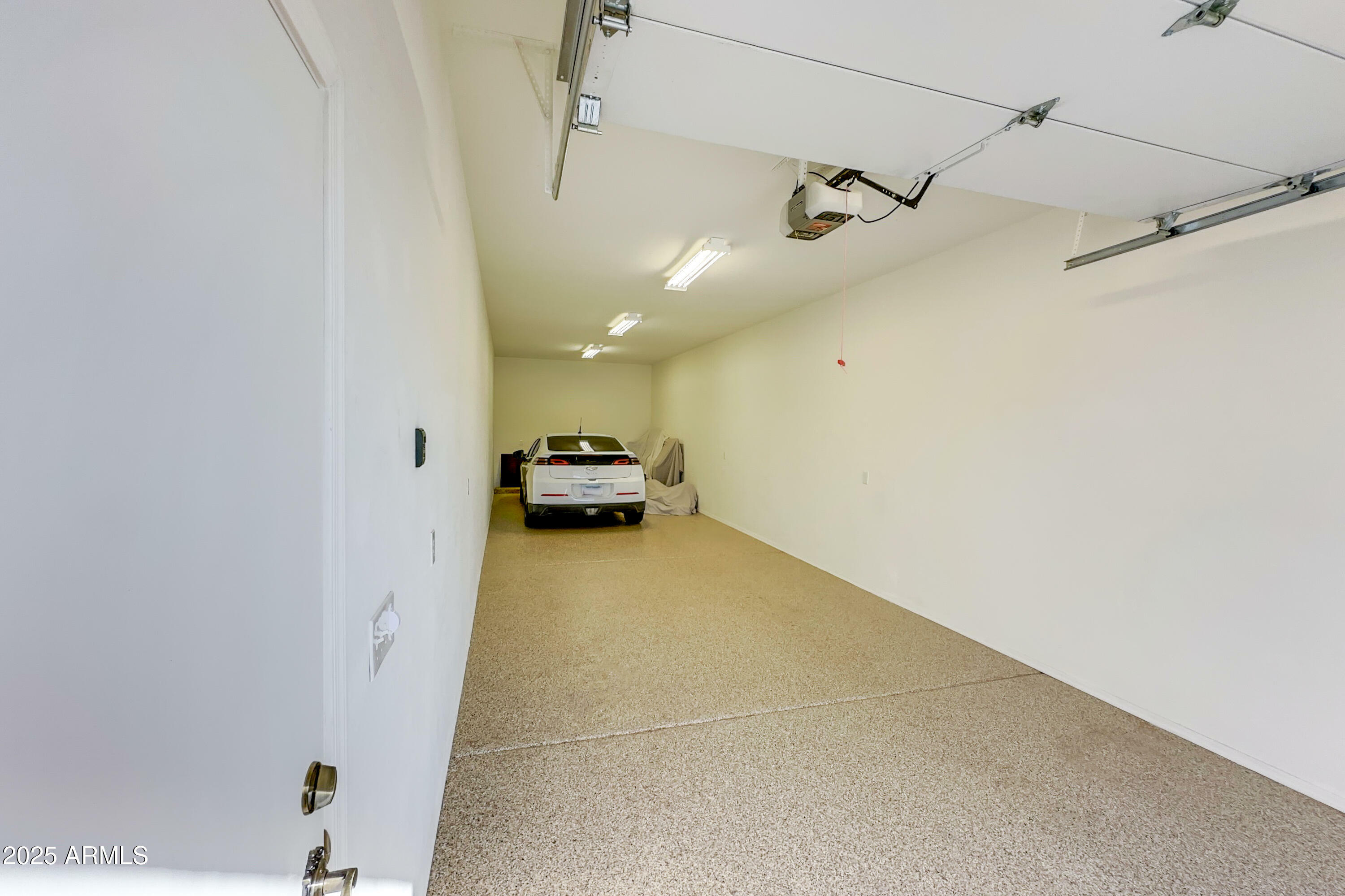 Property Photo: 11737 N 143rd Drive AZ 85379