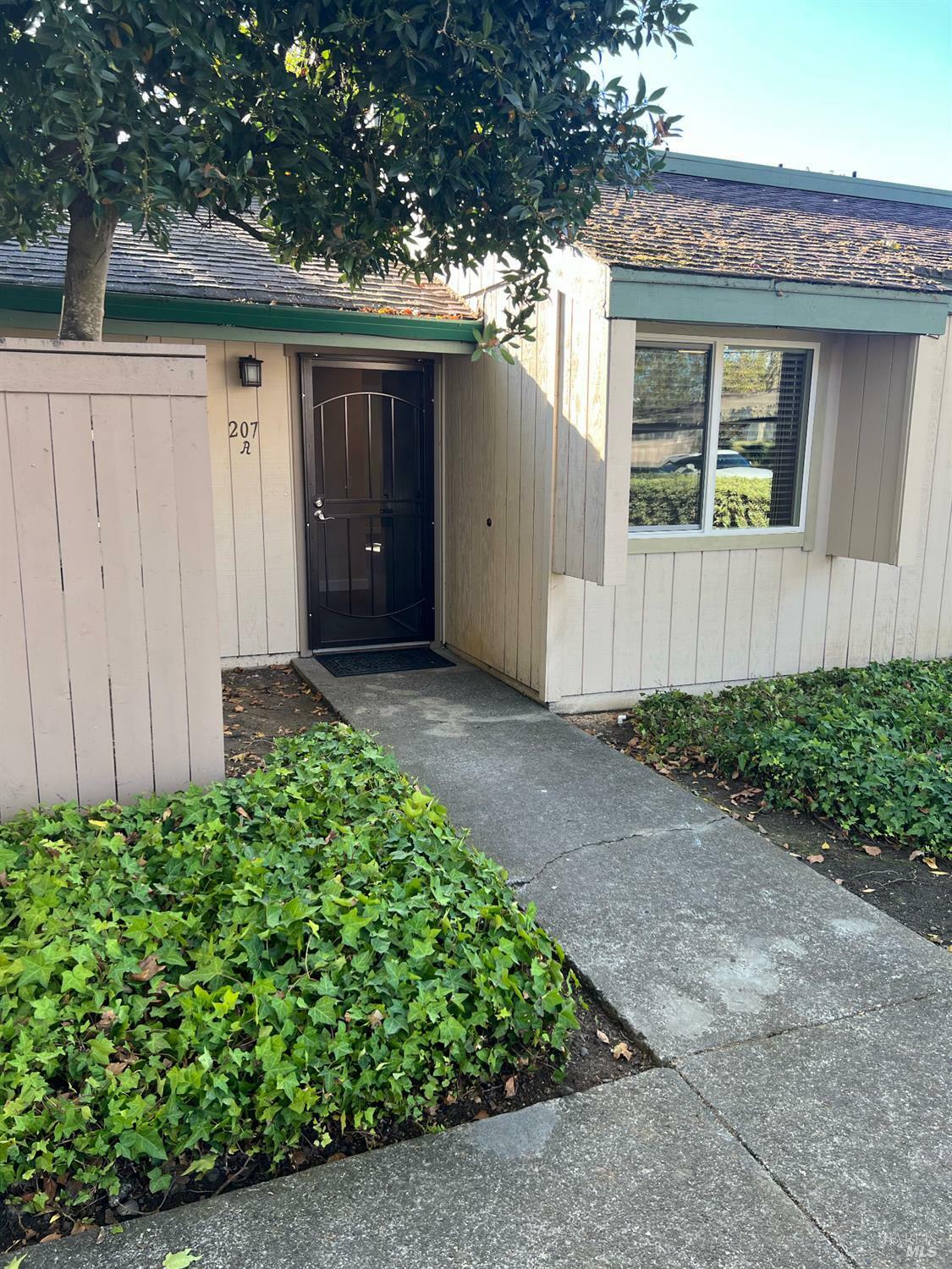 Property Photo:  207 Stony Point Road  CA 95401 
