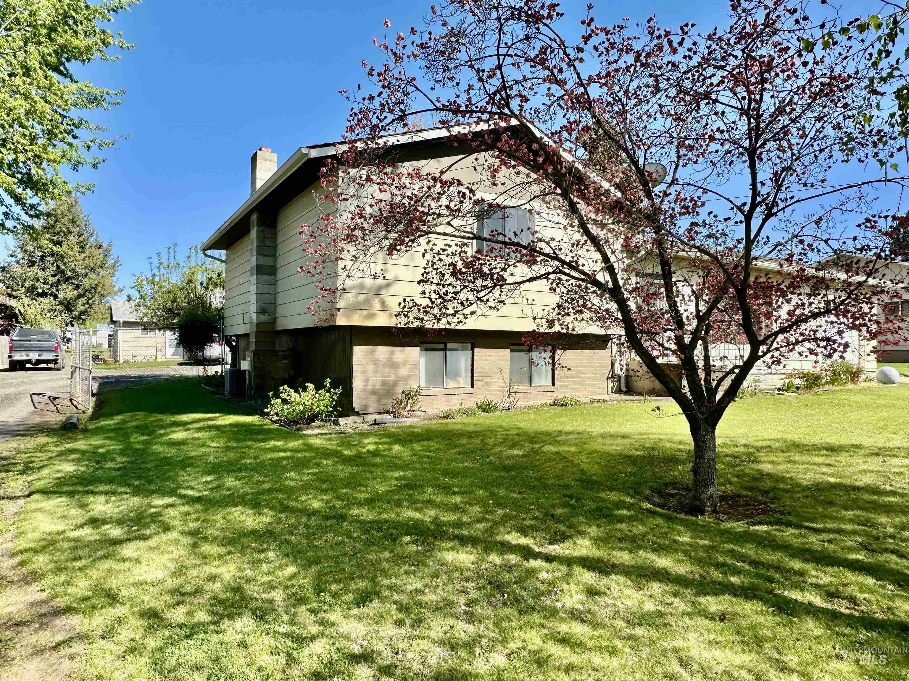 Property Photo: 3115 6th St ID 83501