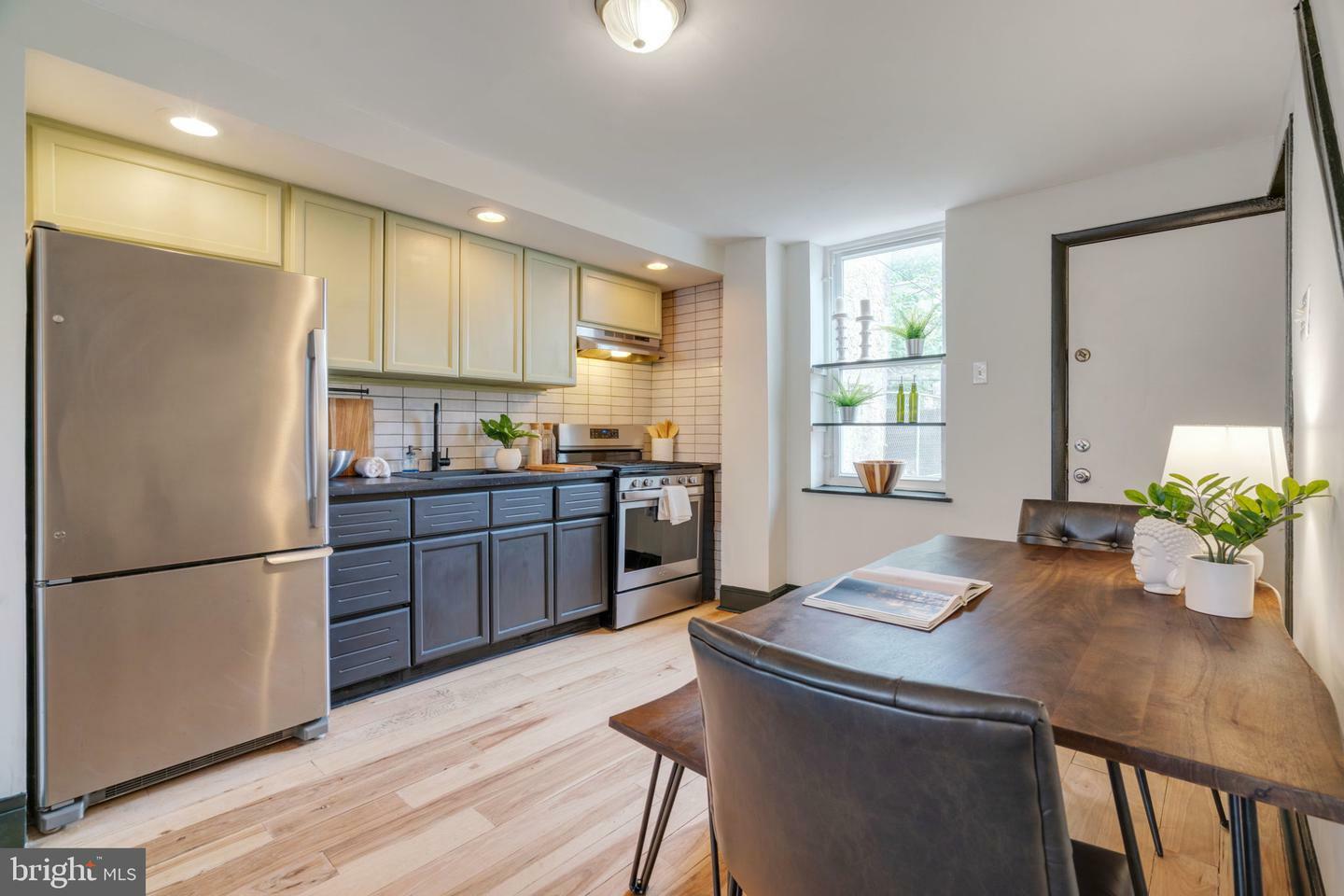 Property Photo: 1641 Latona Street PA 19146