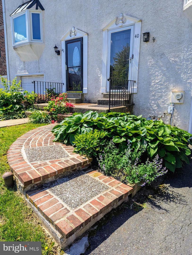 Property Photo: 40 Kingston Terrace PA 19014