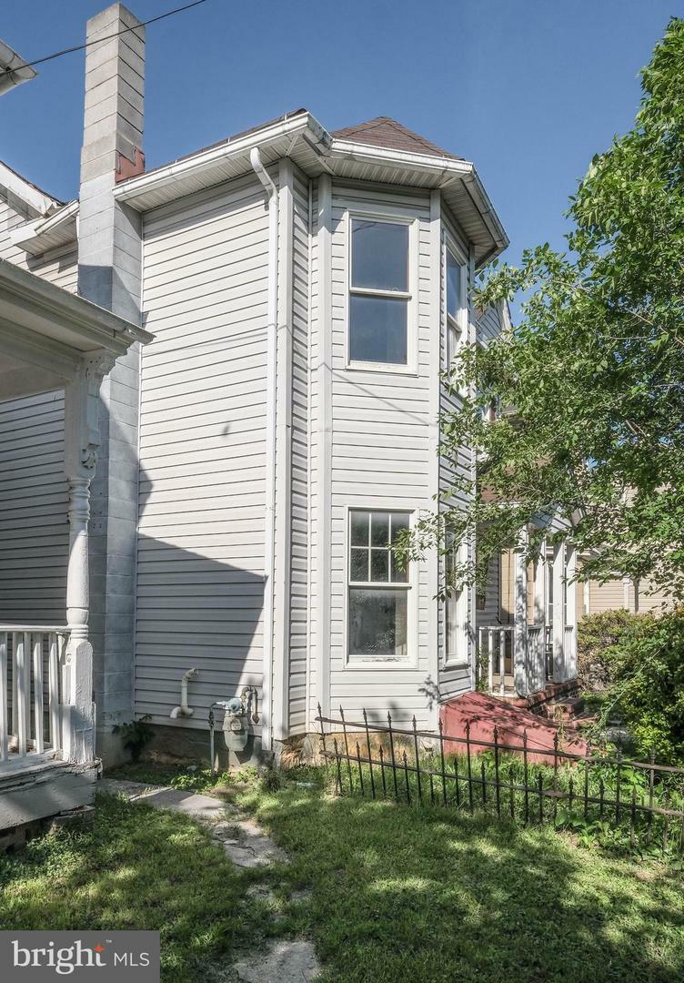 Property Photo: 320 W Race Street WV 25401