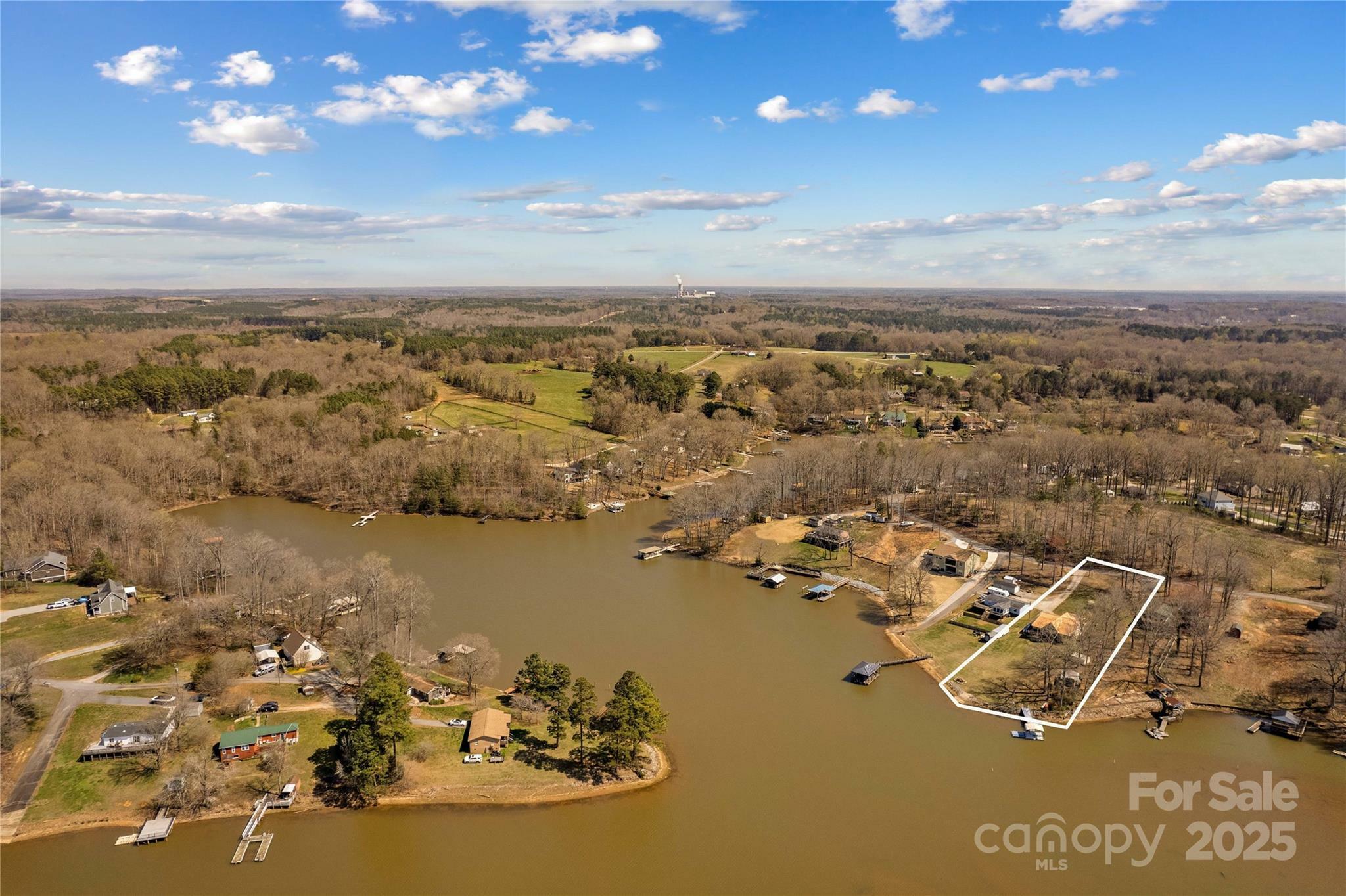 Property Photo: 3062 Bass Drive NC 28673