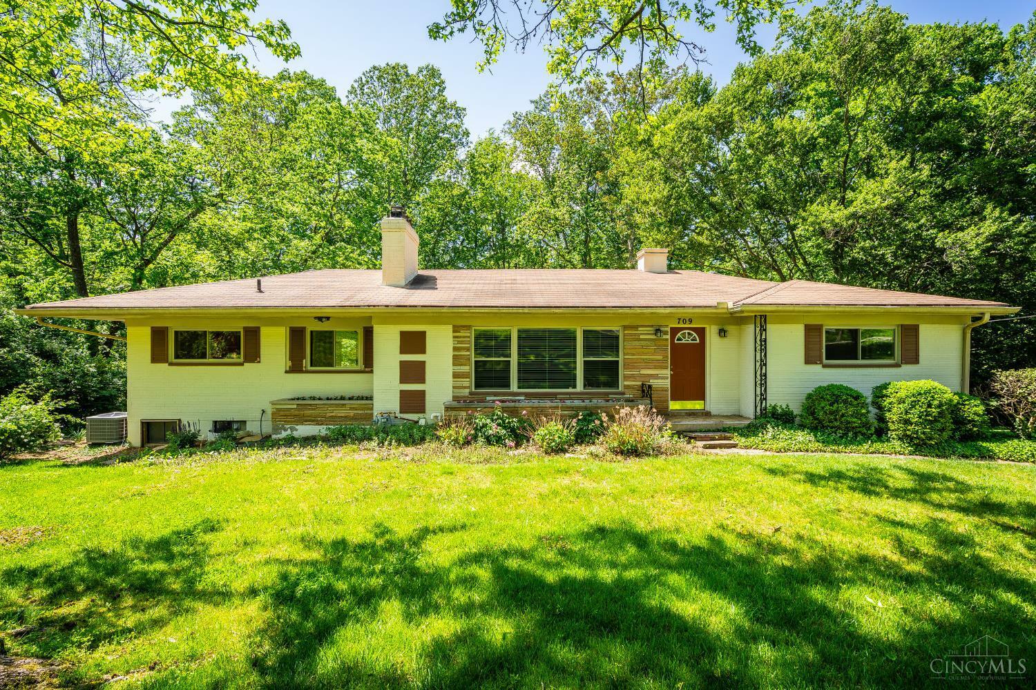 Property Photo: 709 Cedar Crest Lane OH 45230