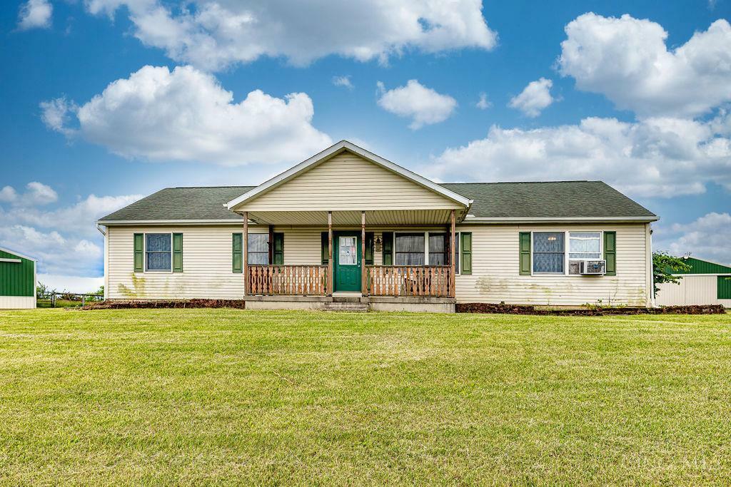 Property Photo: 6423 Howe Road OH 45042