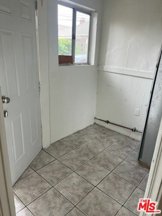 Property Photo: 5305 S Hoover St CA 90037