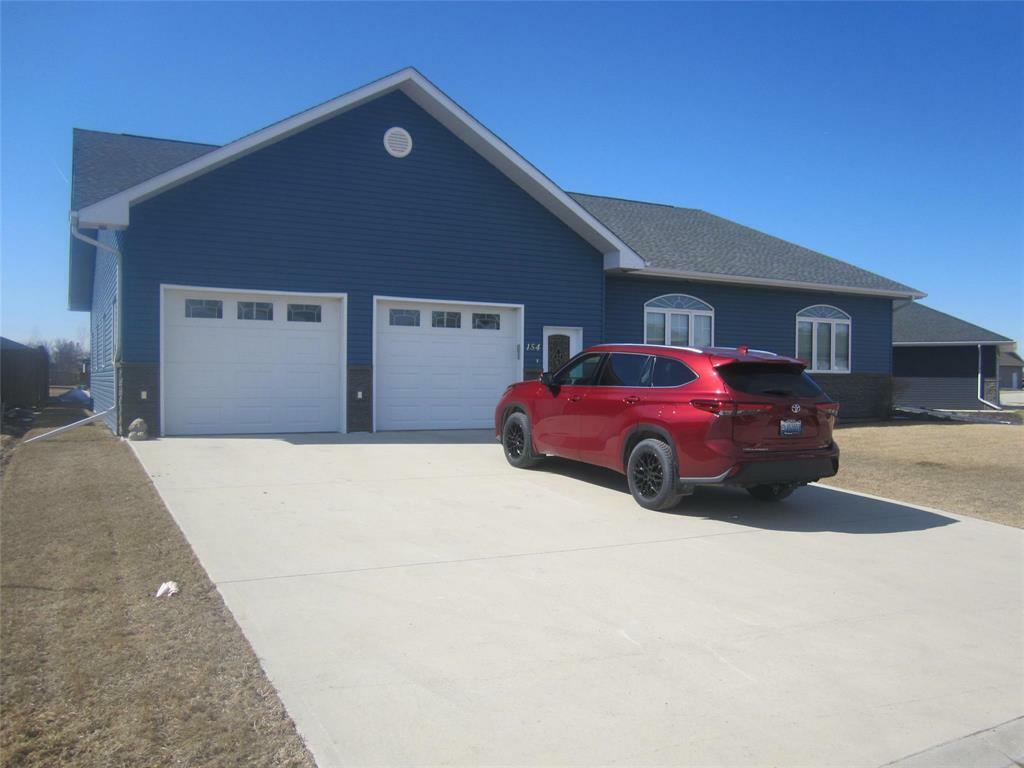 Property Photo: 154 Willow Drive MB R0G 1K0