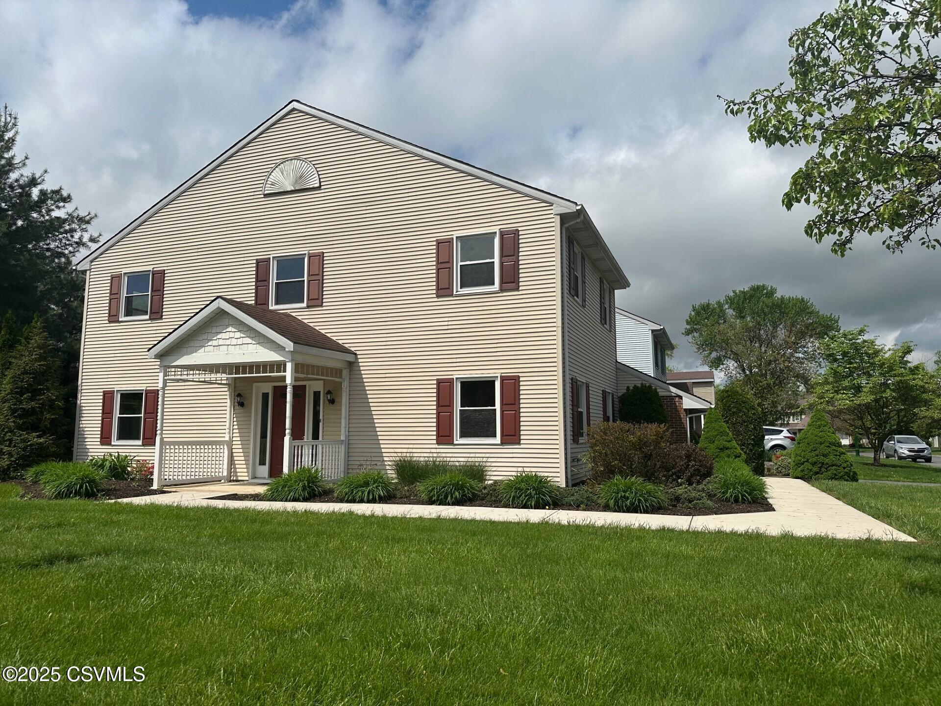 201 Oak Lane  Lewisburg PA 17837 photo