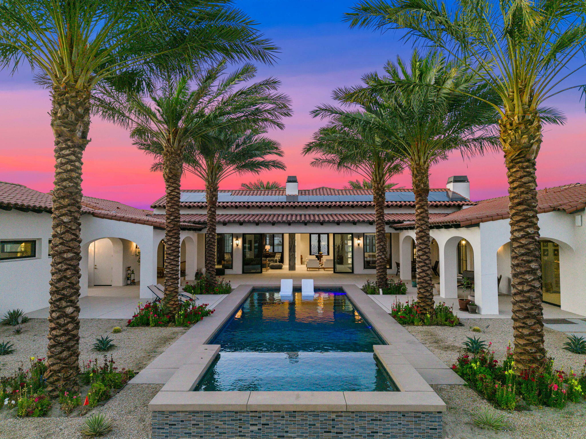 Property Photo: 80980 Vista Galope CA 92253