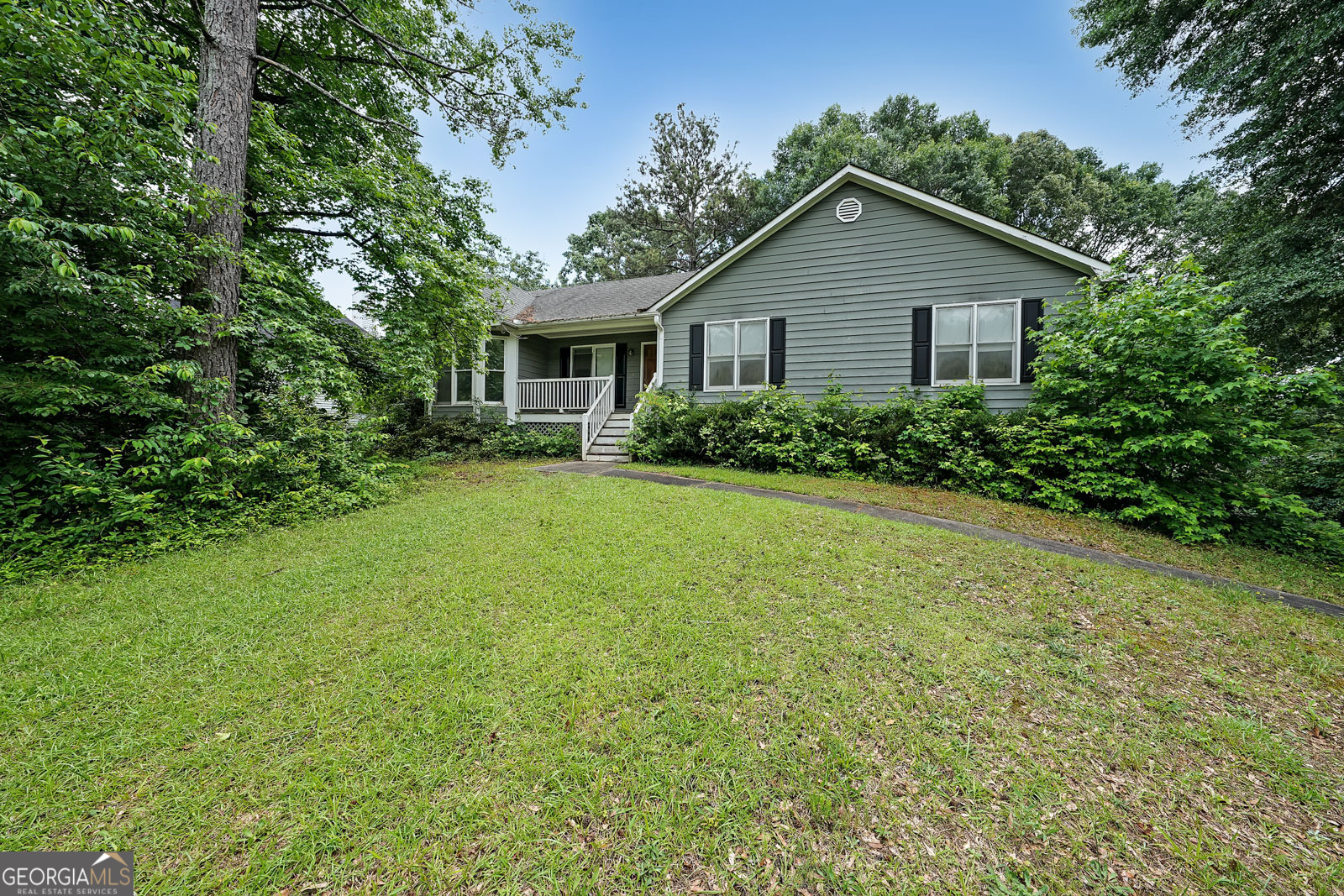 Property Photo: 251 Lambeth Drive GA 30141