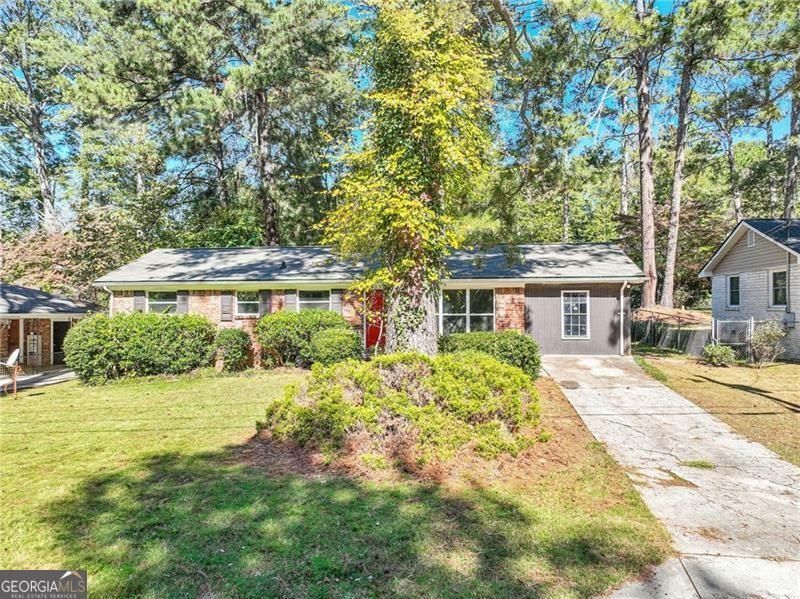 Property Photo: 4639 Tell Road SW GA 30331