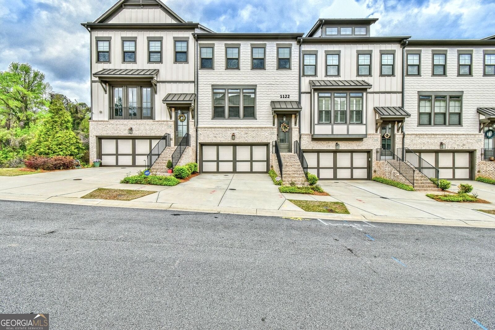 Property Photo: 1122 Provence Lane GA 30033