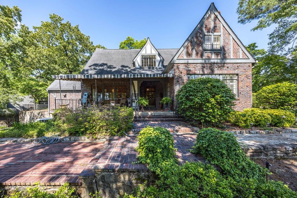 Property Photo:  1400 Eberhart Avenue  GA 31906