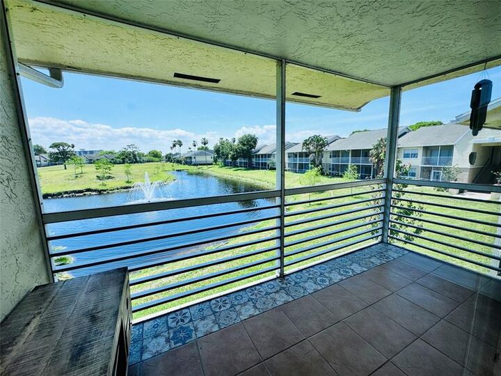 Property Photo:  2827 N Course Dr 206  FL 33069 