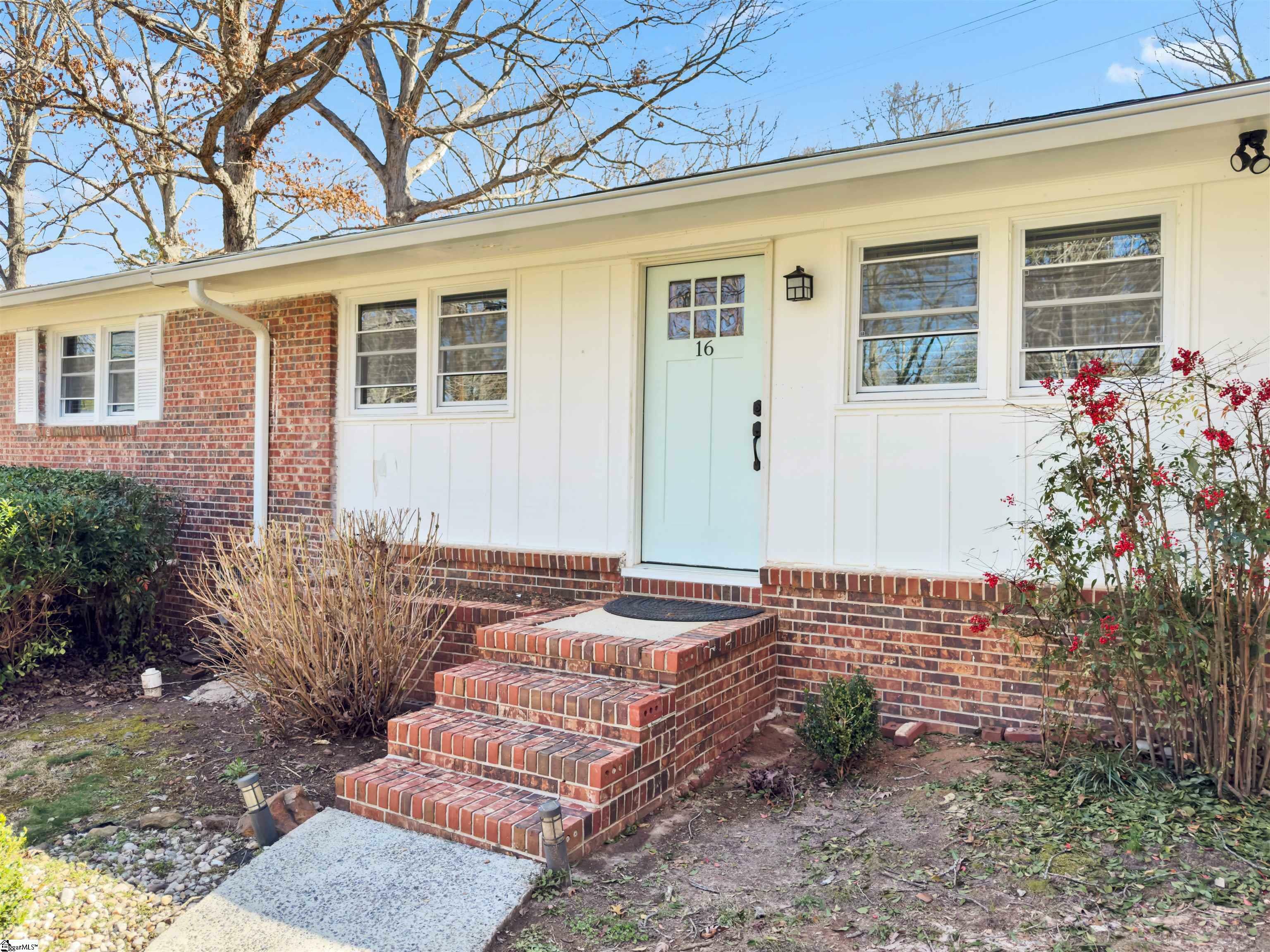 Property Photo: 16 Flower Drive SC 29605