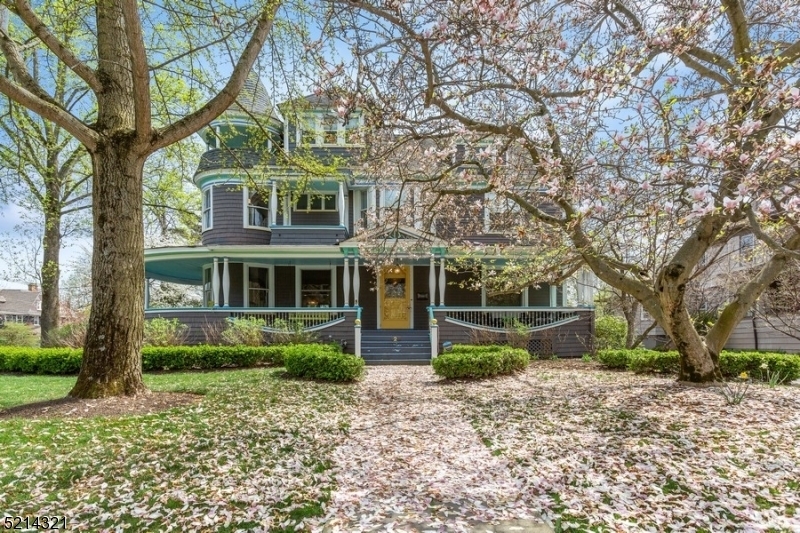 Property Photo: 128 E Dudley Ave NJ 07090