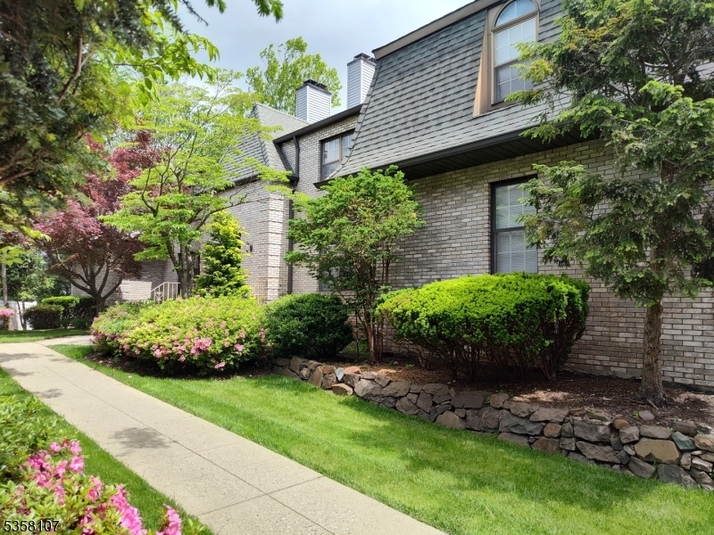 Property Photo: 22 Falls Bridge Dr NJ 07512