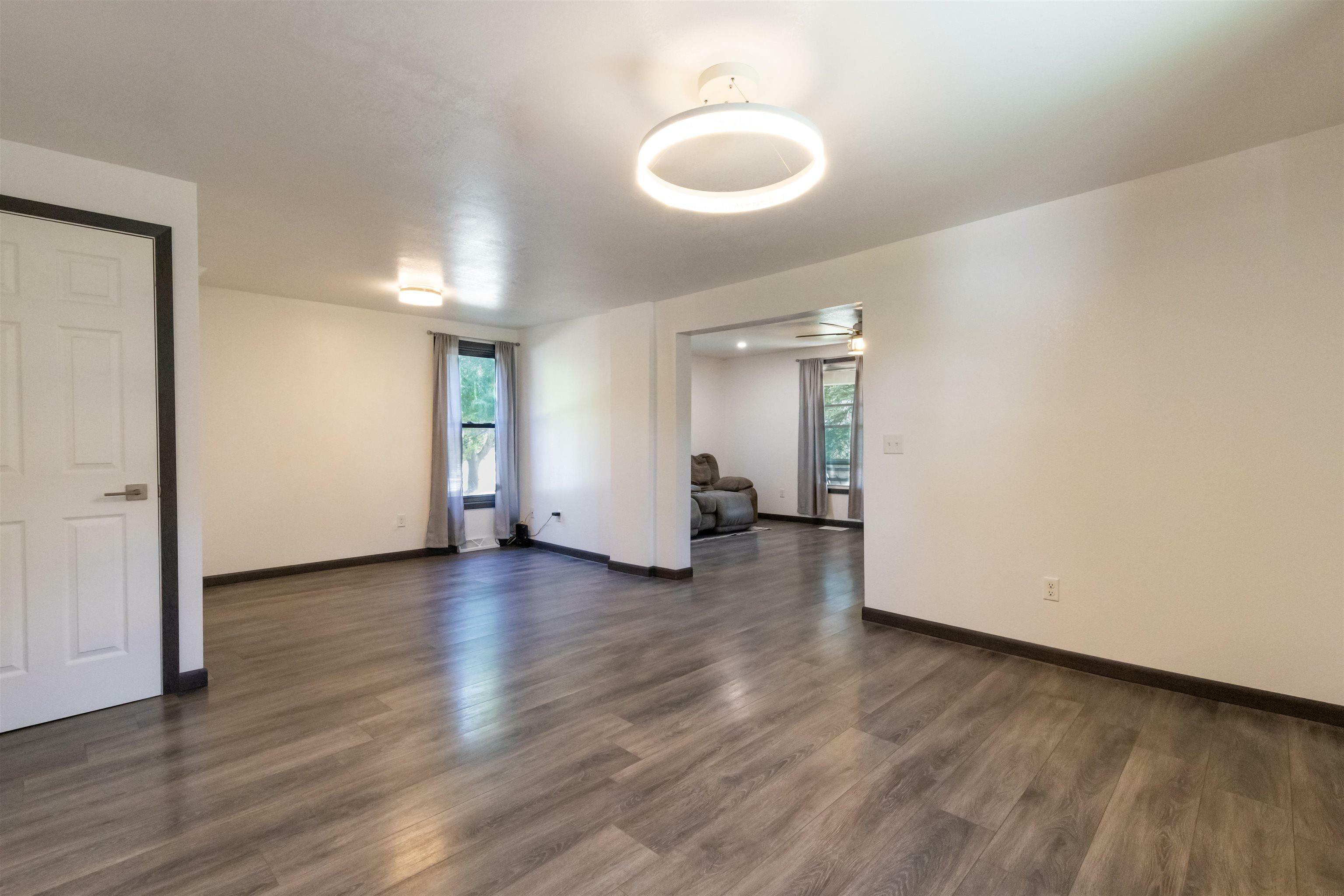 Property Photo: 200 Mechanic Street IA 52142