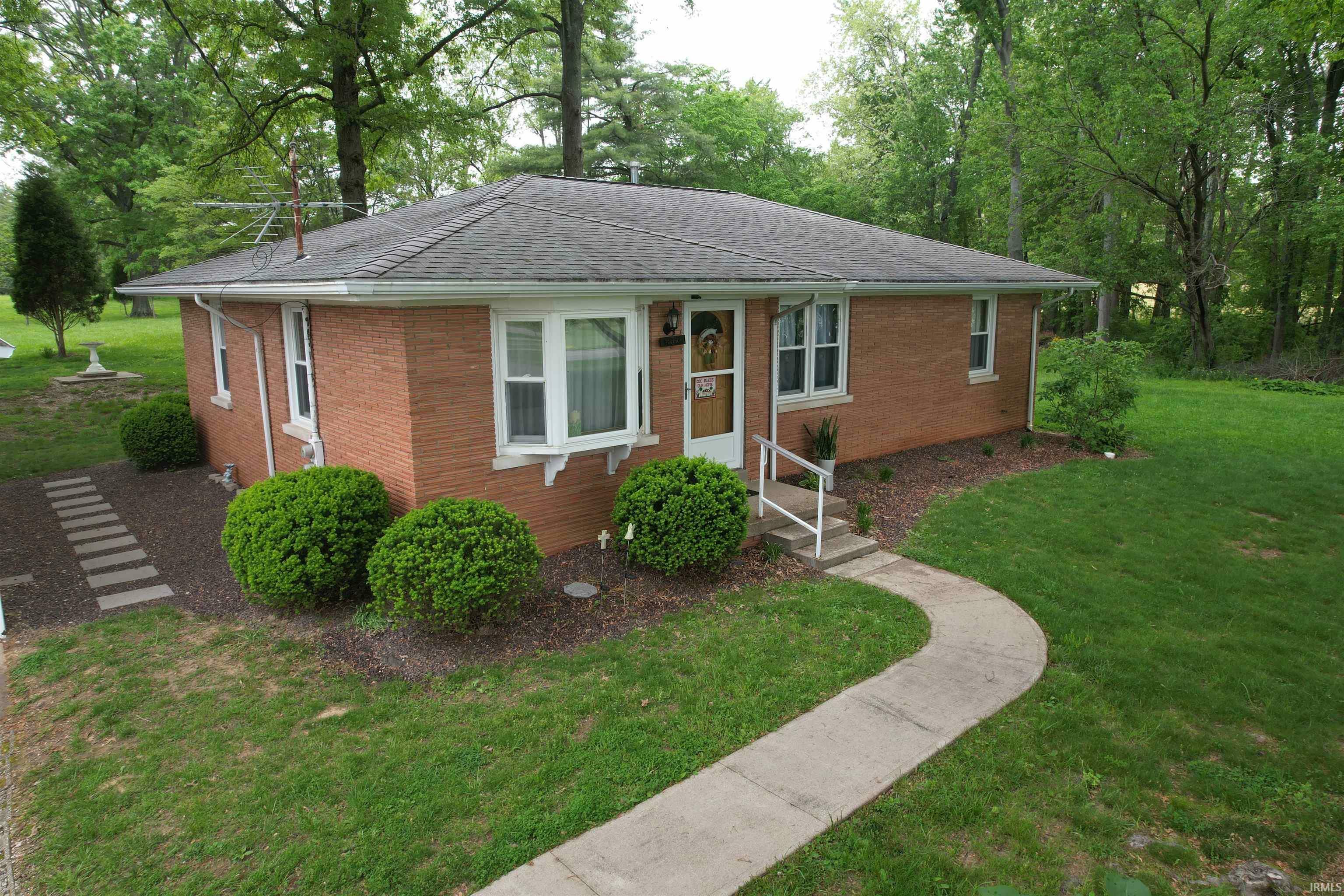 Property Photo: 18500 N In (Old Hwy) 57 Highway IN 47725