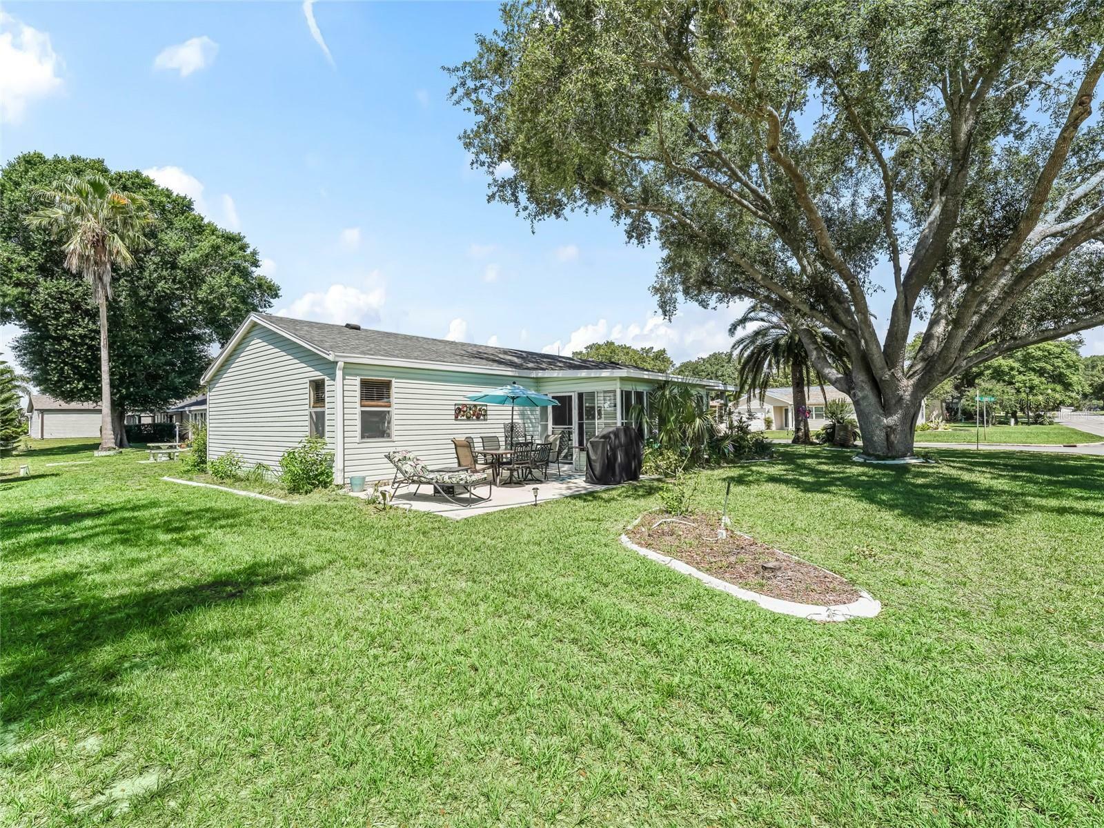 Property Photo: 1202 Del Toro Drive FL 32159
