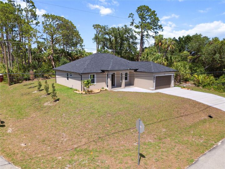 Property Photo:  2704 Gaspar Avenue  FL 34288 