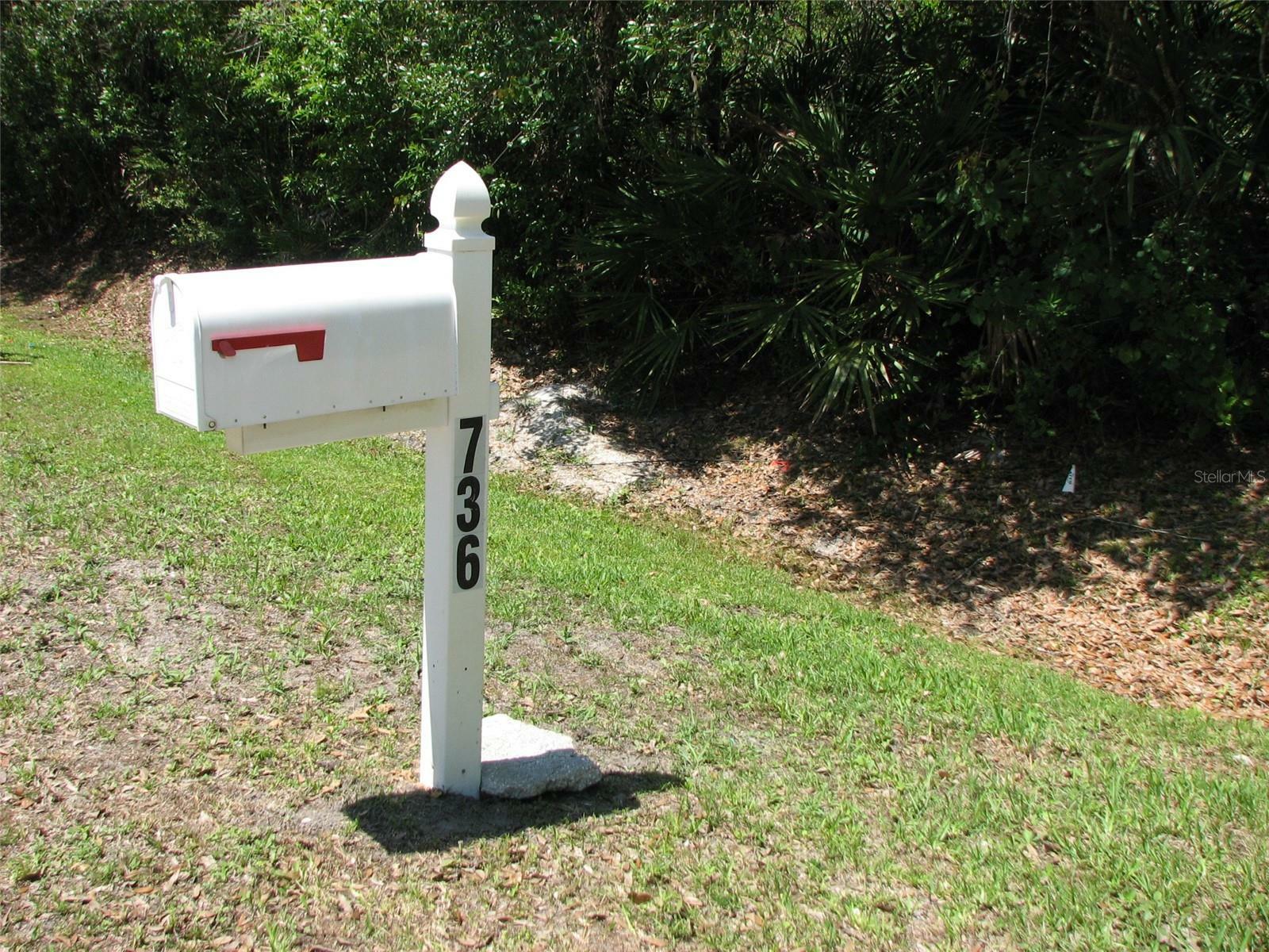 Property Photo: 736 Guy Road FL 32828