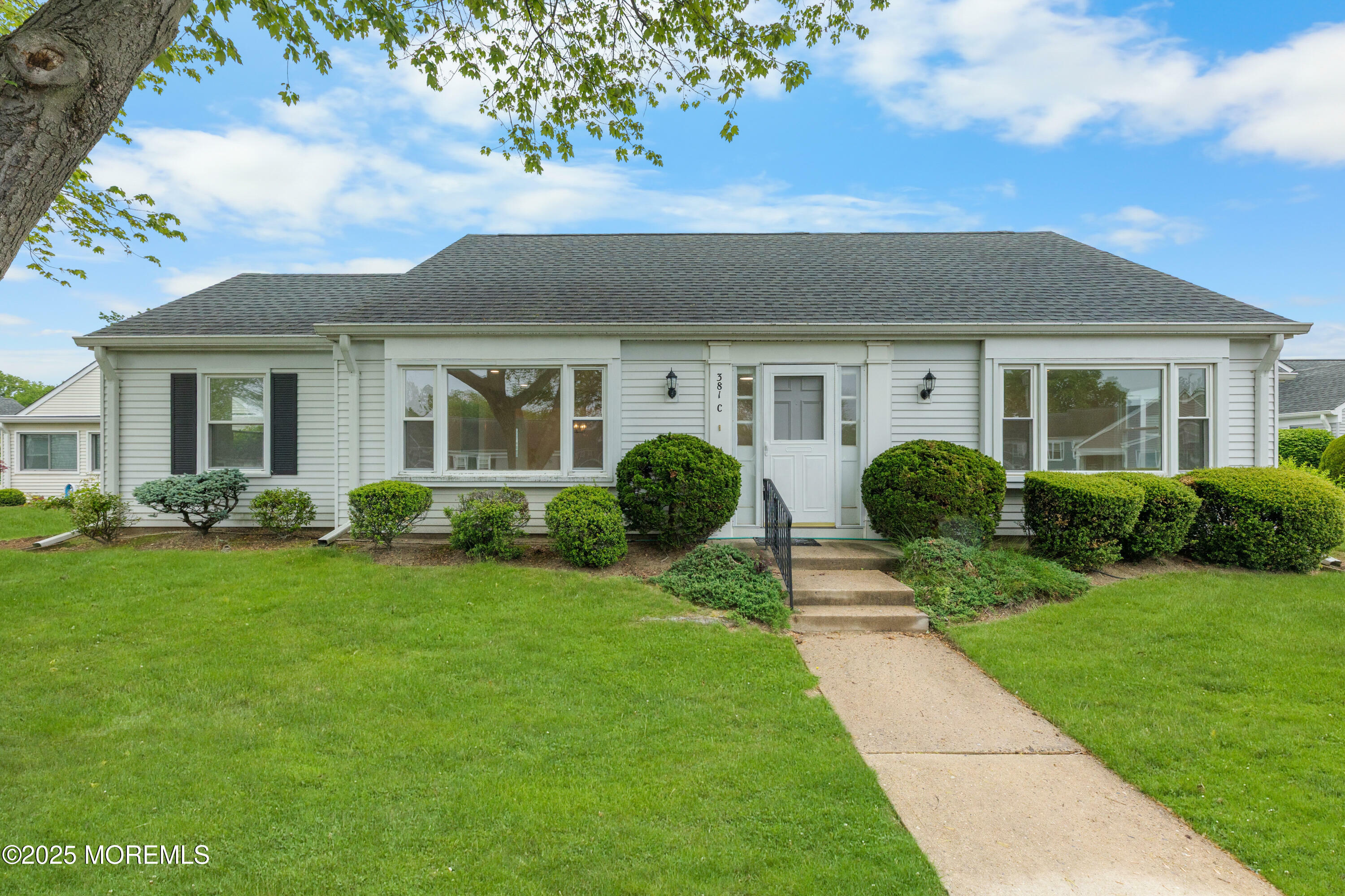 381C Old Nassau Road  Monroe NJ 08831 photo