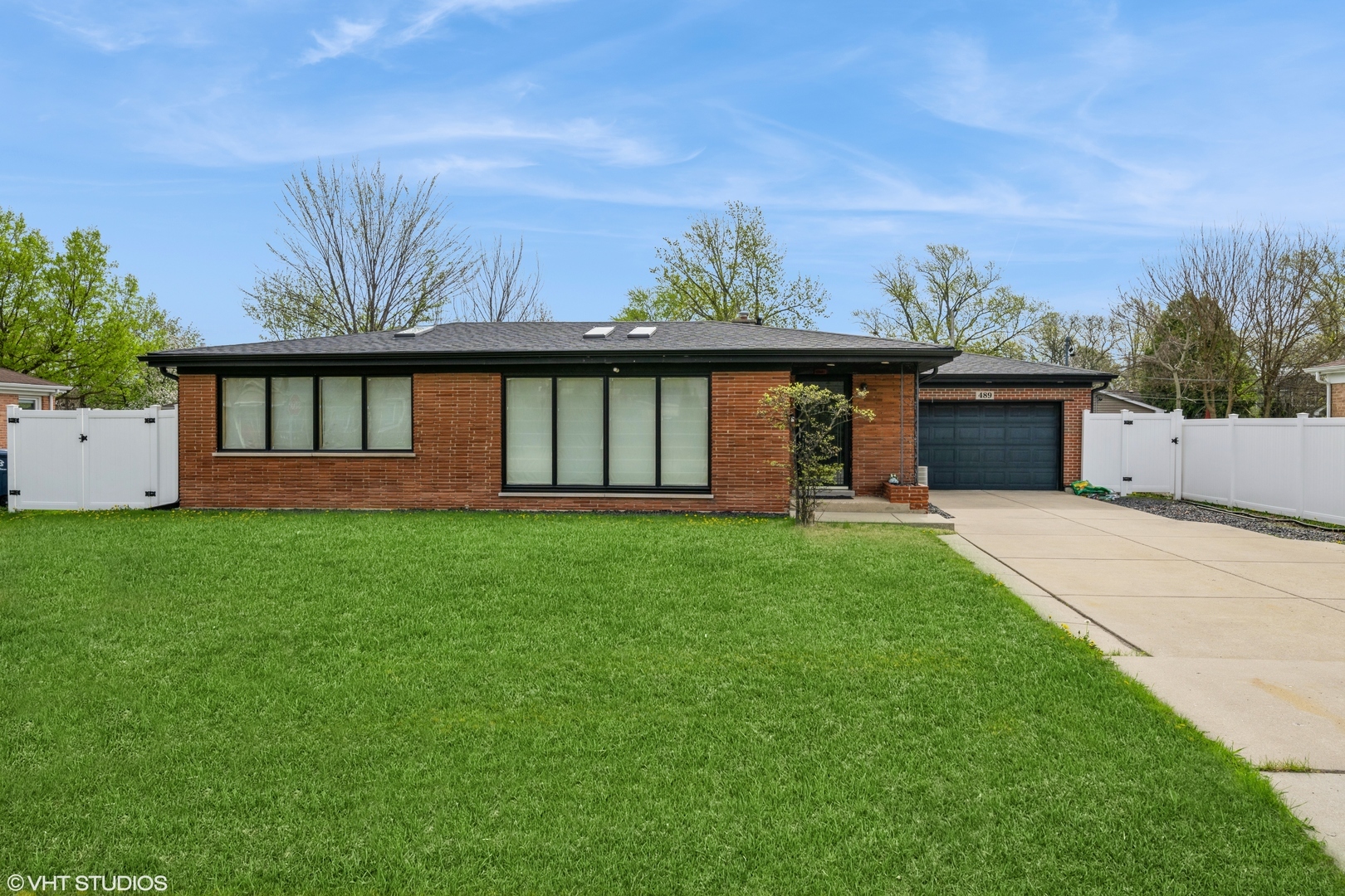 489 Good Avenue  Des Plaines IL 60016 photo
