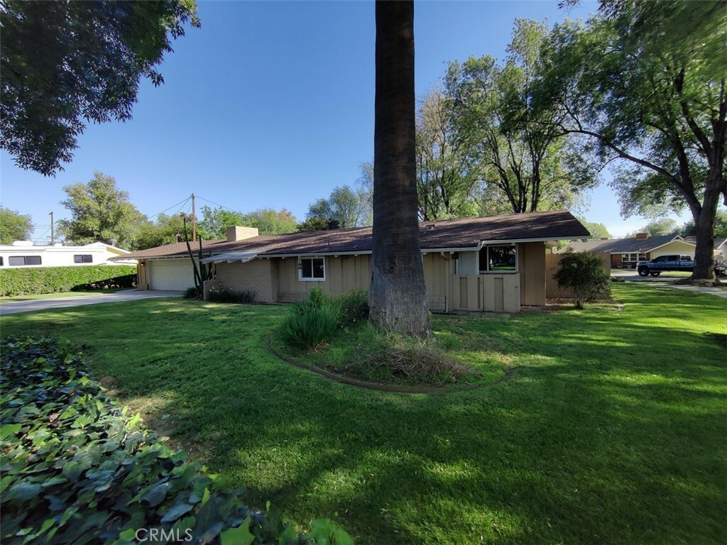 4752 Barrington Court  Riverside CA 92506 photo