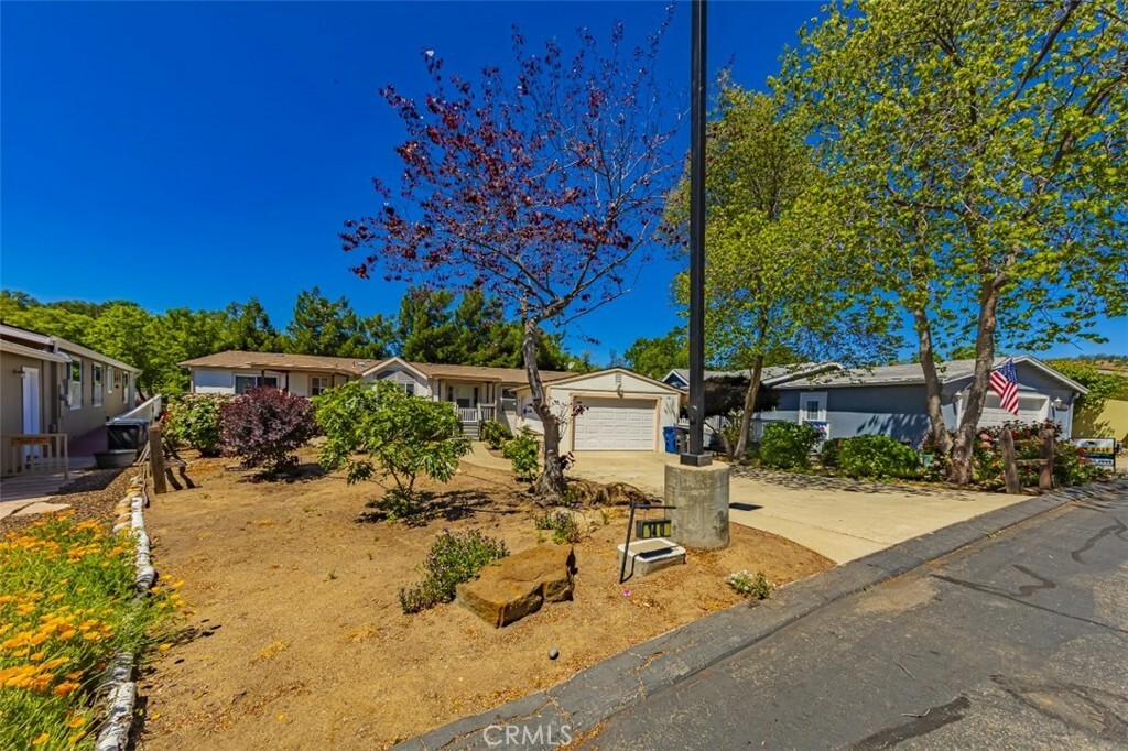 Property Photo: 46041 Road 415 140 CA 93614